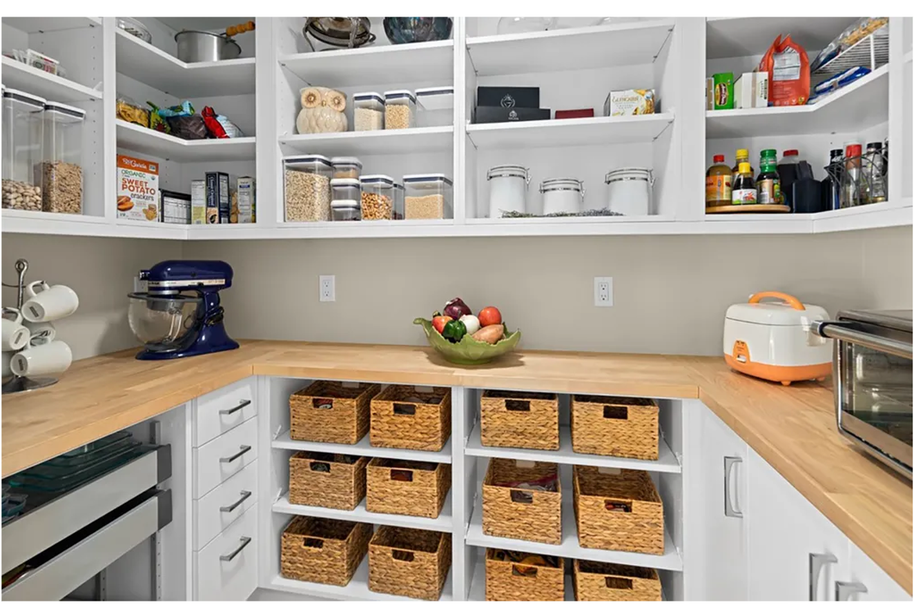 KITCHEN ORGANIZING SERVICES